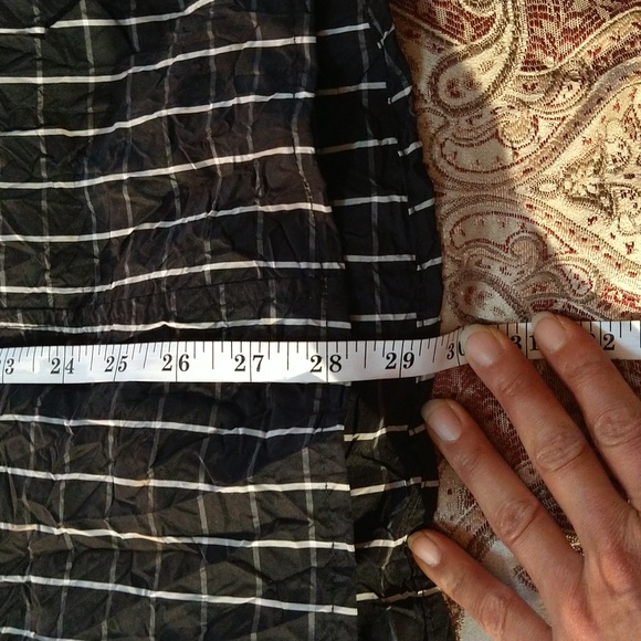 Size L check black an white loose fitting blouse - Picture 10 of 12